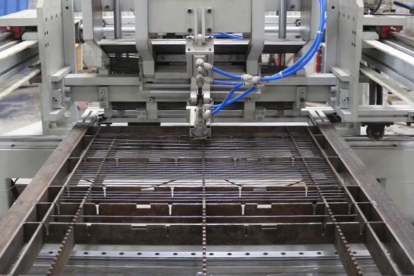 Thiết bị hàn lưới thép tự động của Hwashi Giải pháp sản xuất kệ tủ lạnh hạng nặng 2