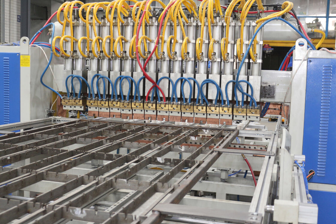 Tiết kiệm năng lượng Máy hàn kệ dây tự động cung cấp hiệu suất ổn định và bảo trì dễ dàng cho các dây chuyền lắp ráp kệ dây